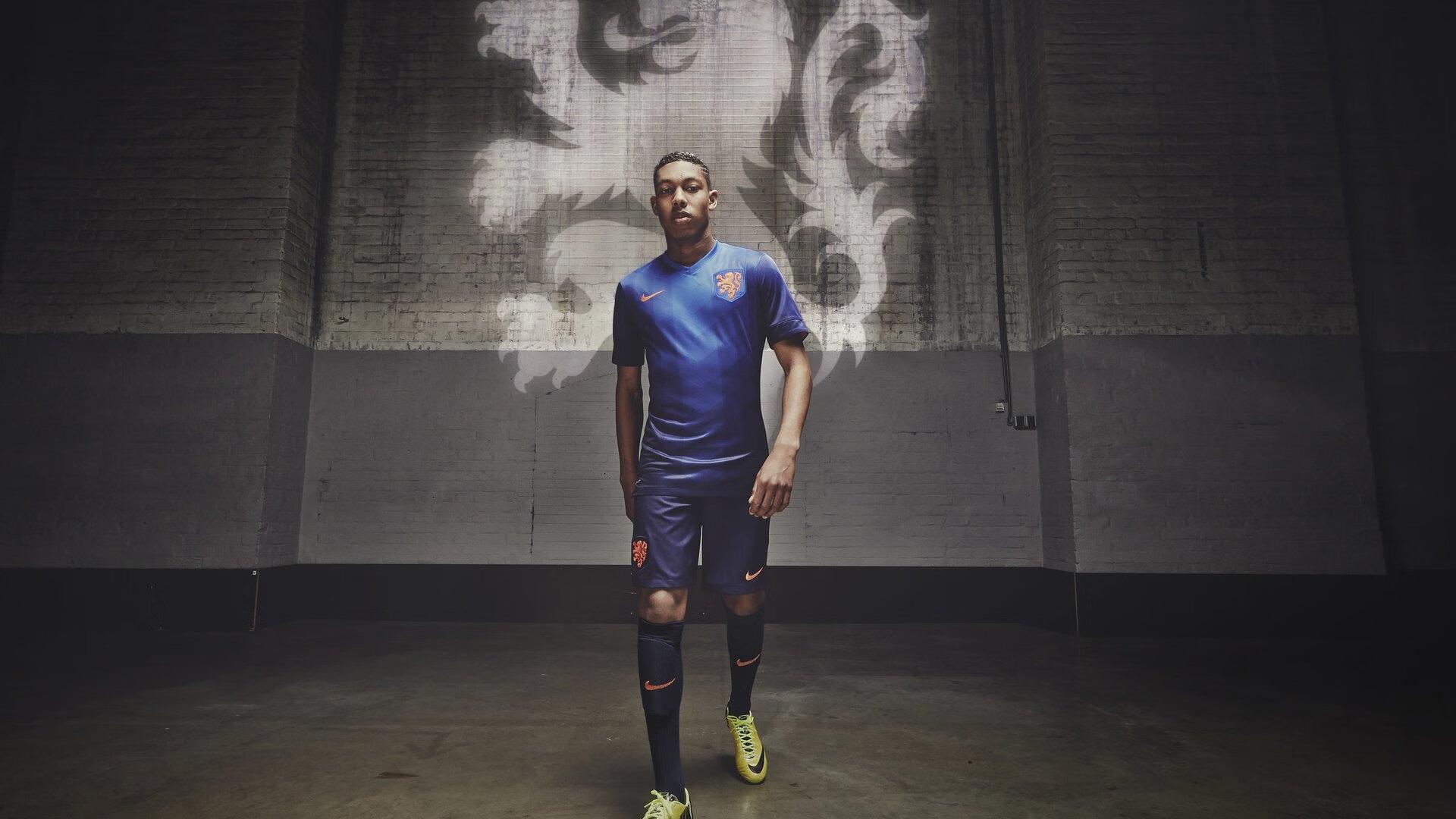 石洵瑶强势横扫曾尖，挺进马斯喀特常规挑战赛女单四强